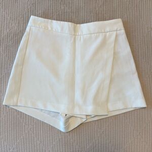 Dynamite Off-White Women's Skort